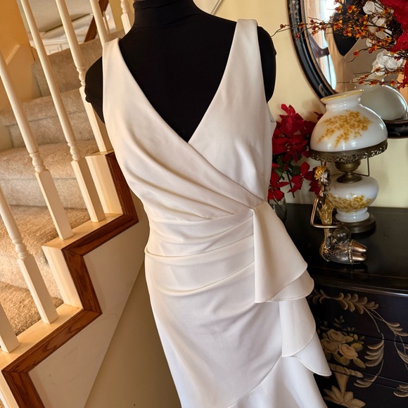 Betsy & Adam Elegant White Asymmetrical Dress - Picture 14 of 16